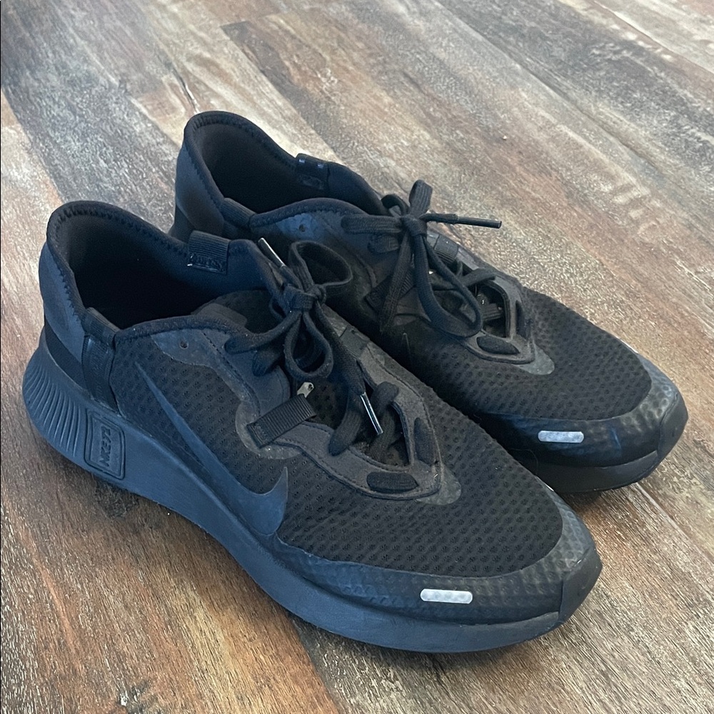 Nike Men's Black 72 Reposto Athletic Sneakers Great Condition Fast Shipping